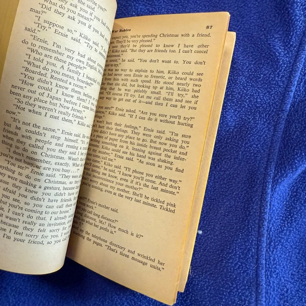 The War Babies Gwen Davis Vintage Bantam‎ Book Novel Paperback